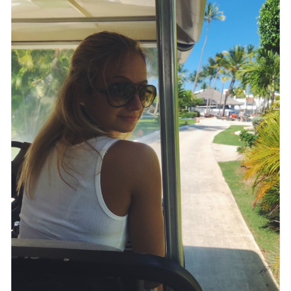 Meet your Posher, Brianna